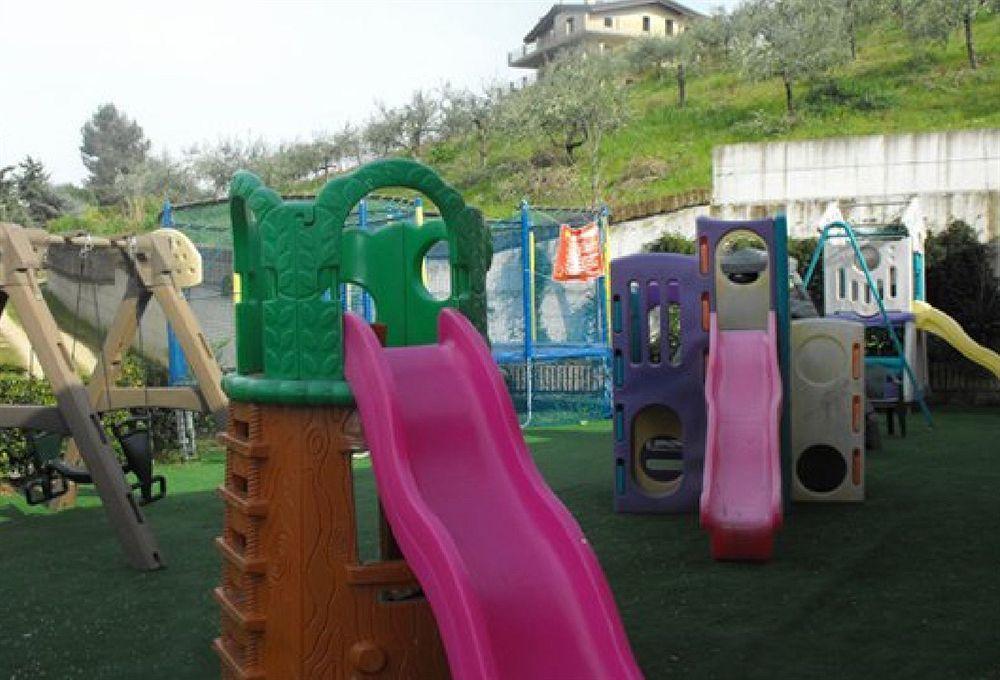 סילבי מרינה Casa Ferretti Di Ferretti Village מראה חיצוני תמונה