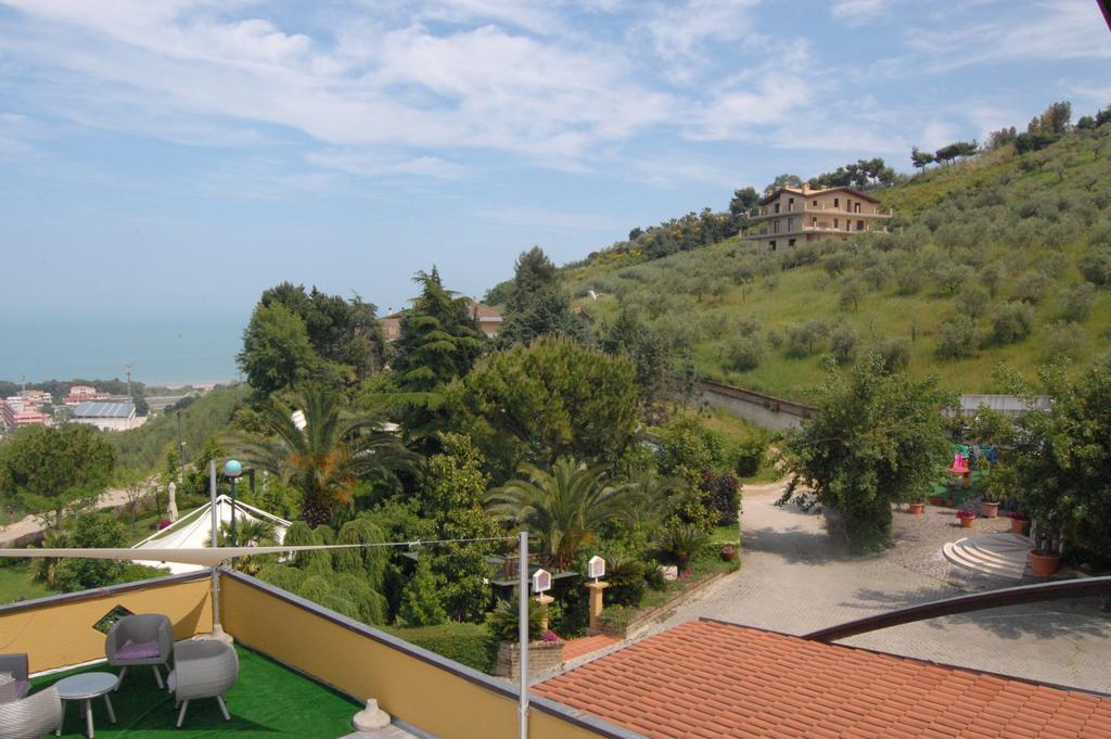 סילבי מרינה Casa Ferretti Di Ferretti Village מראה חיצוני תמונה