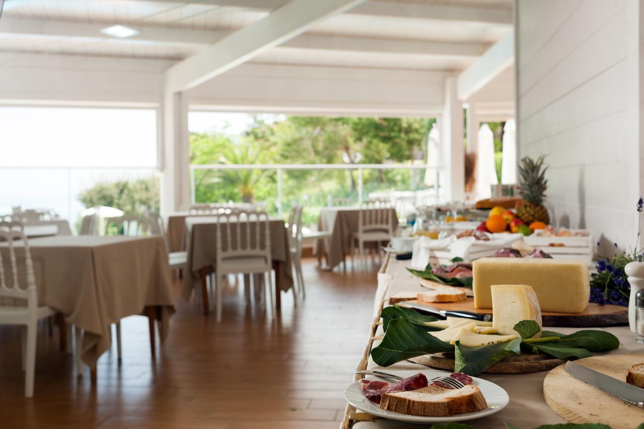סילבי מרינה Casa Ferretti Di Ferretti Village מראה חיצוני תמונה