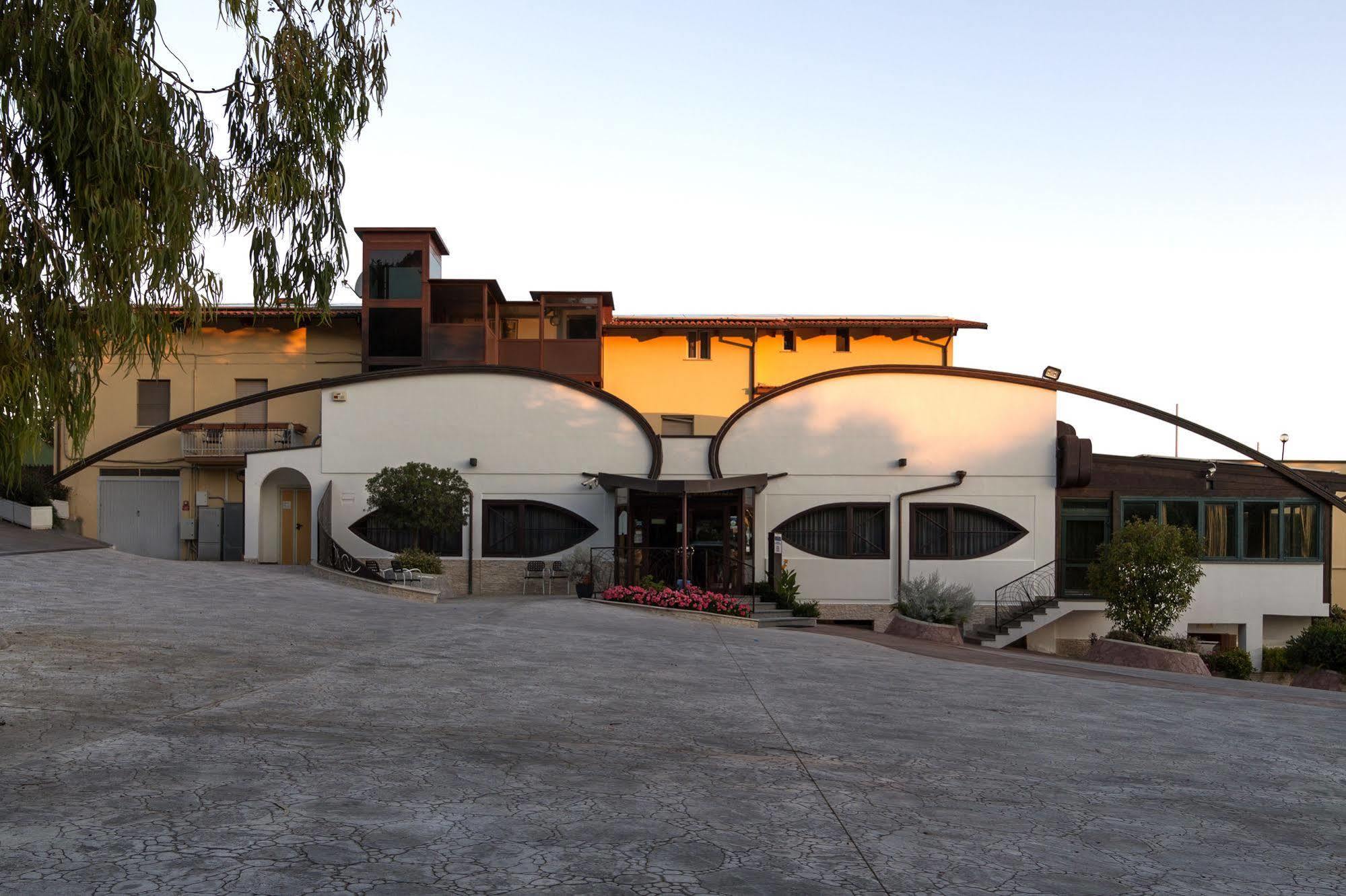סילבי מרינה Casa Ferretti Di Ferretti Village מראה חיצוני תמונה